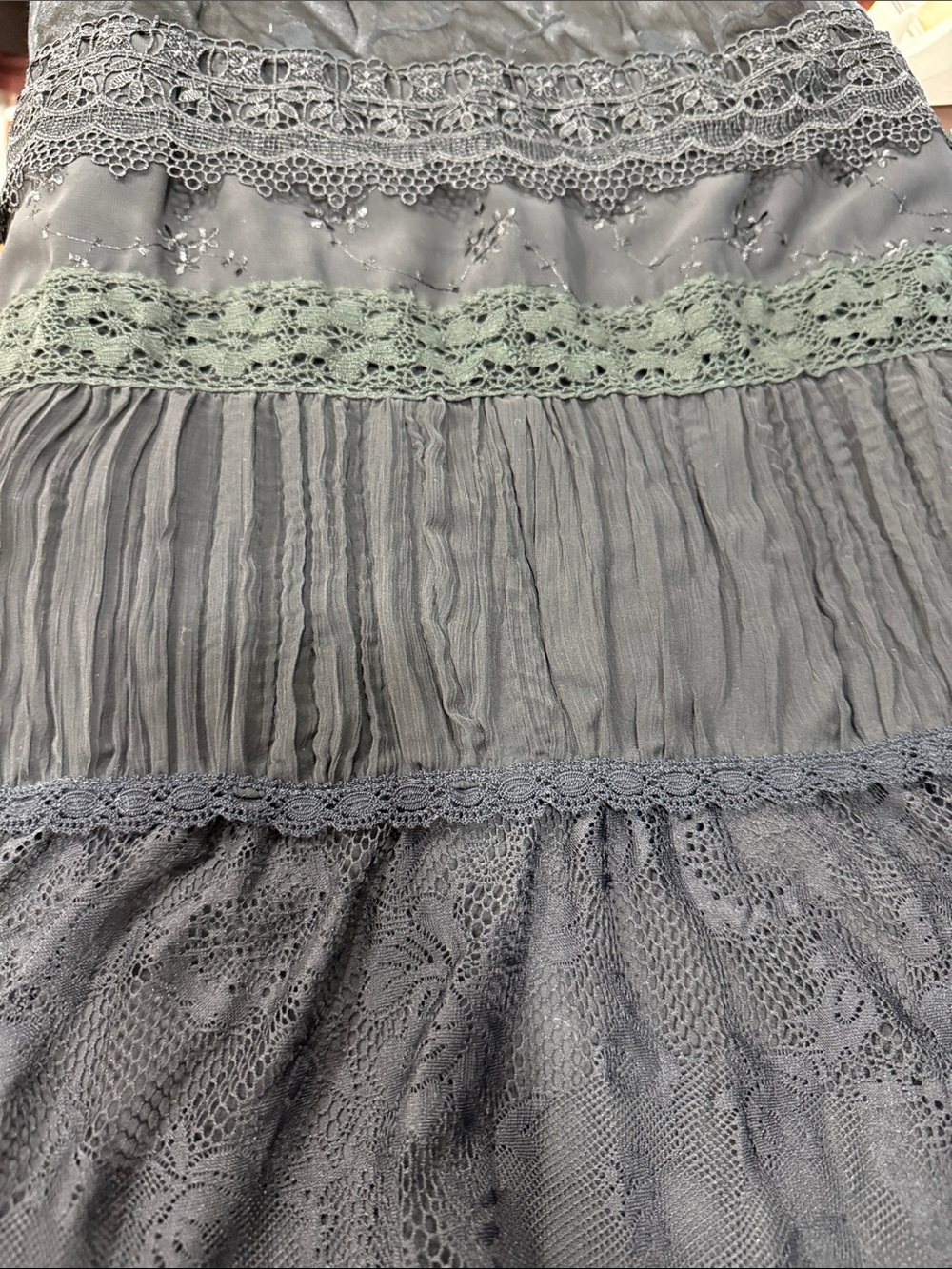 Vintage Spencer Alexis Black Tiered Lace Maxi Skirt Size M Whimsigoth Witchy - Picture 7 of 9